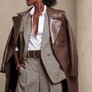 Banana Republic Plaid Icon Blazer in Brown (Size 6)